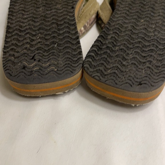 Real Tree Drake Jr. Flip Flops Sandals size 5M - Picture 5 of 9
